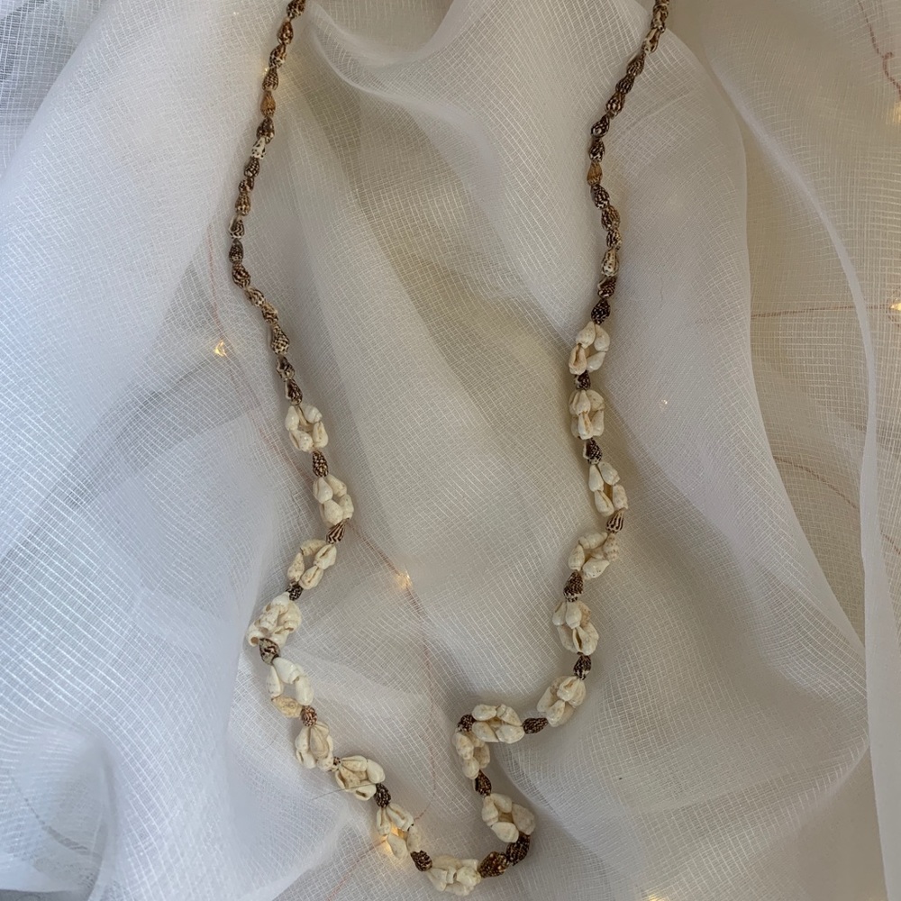 Shell necklace